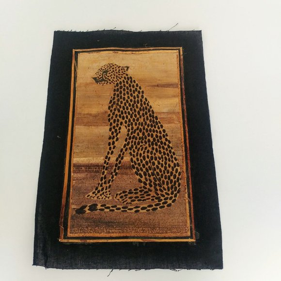 RARE FIND * Hand Painted Cheetah on Banana Leaf Skin Tapestry African Art - Picture 2 of 5